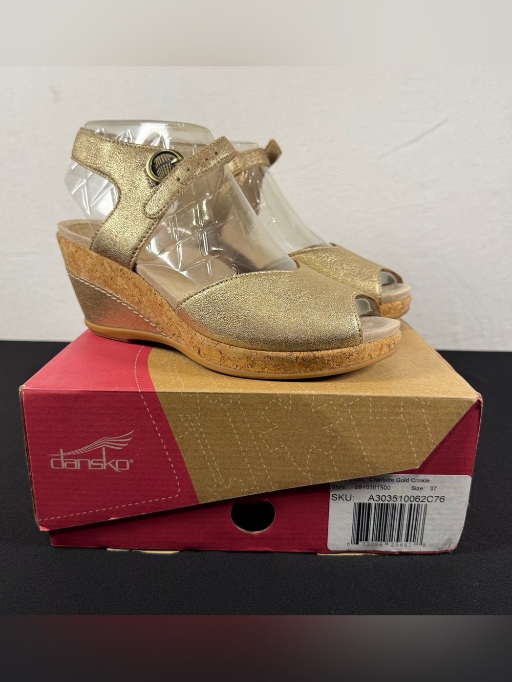 Dansko Charlotte Gold Crinkle Leather Slingback Wedge Comfort Sandal NIB Size 37